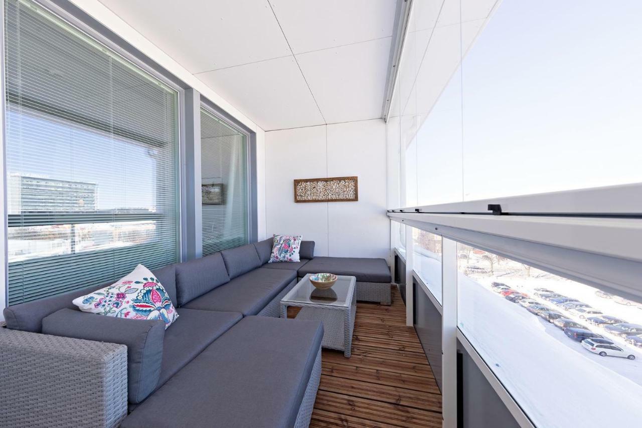 Penthouse In Oulu Apartment Exterior foto