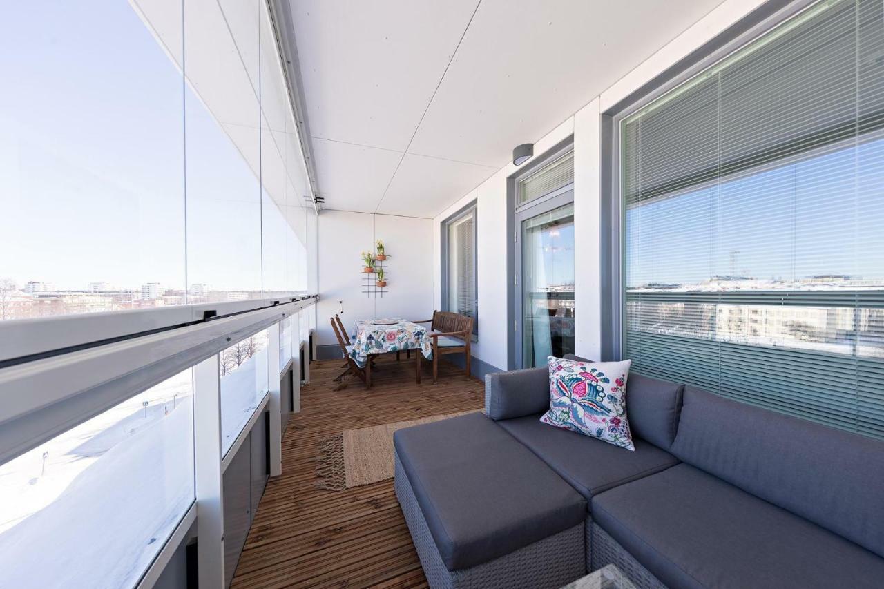 Penthouse In Oulu Apartment Exterior foto